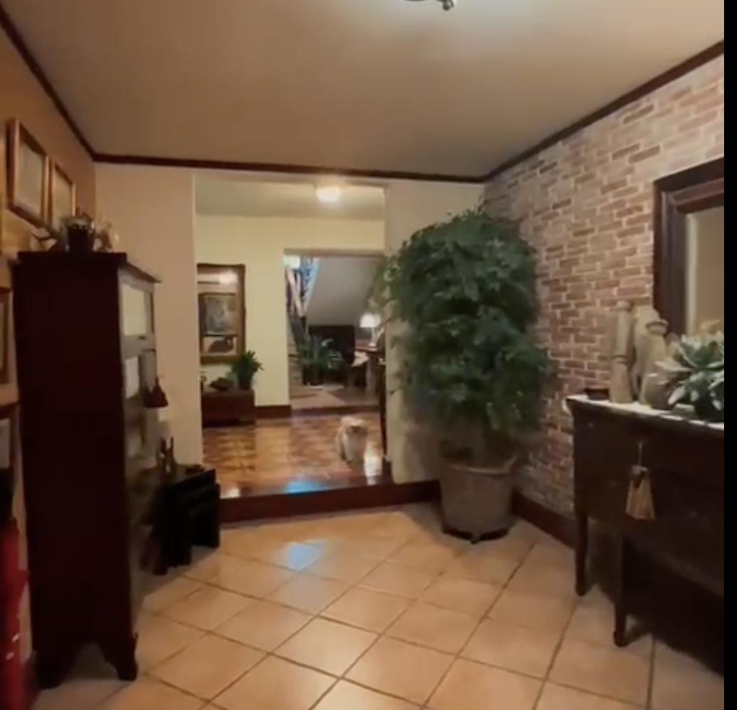 casas - Casa en Venta en Arroyo Hondo, 6 habitaciones 3