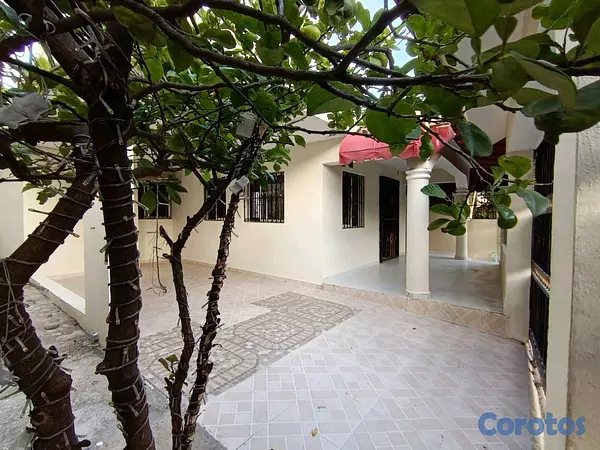 casas - Vendo Casa en Santo Domingo a 5 minutos de Carrefour  12