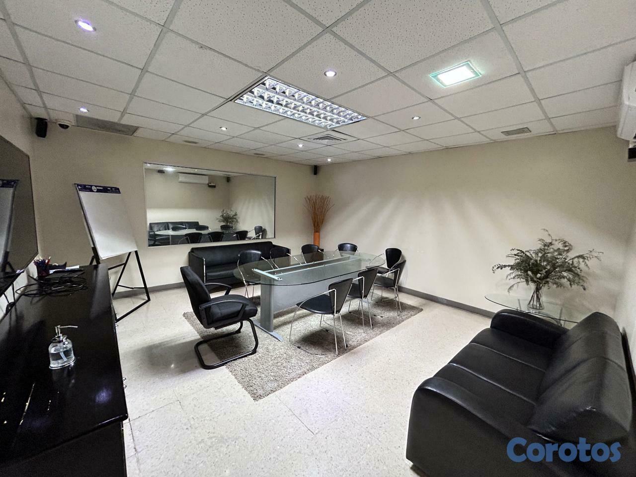 oficinas y locales comerciales - Oportunidad de Alquiler! Local en la Rómulo 127 m² 3