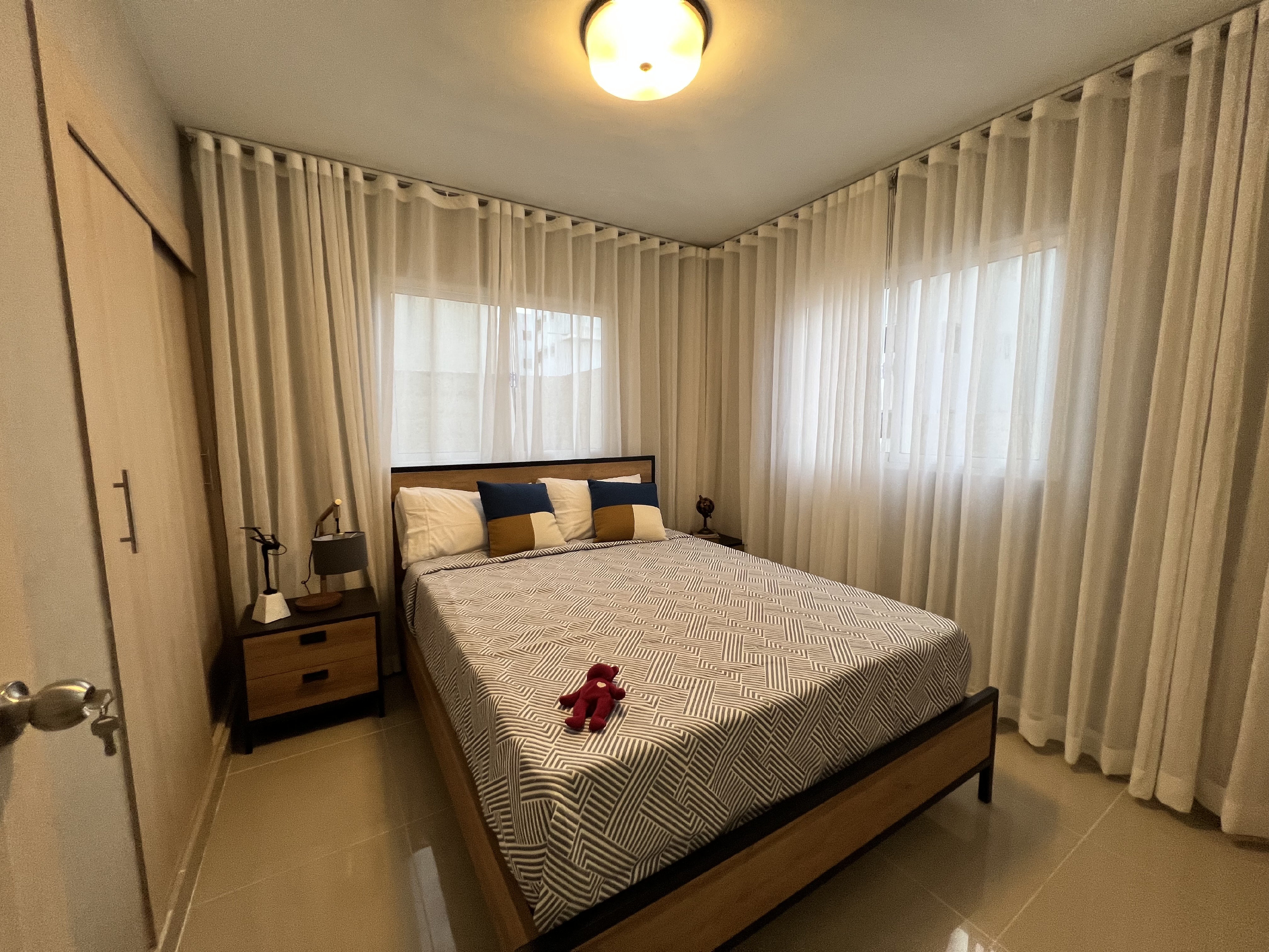 casas - venta de apartamentos 105mts en la autopista de san isidro Santo Domingo este  6