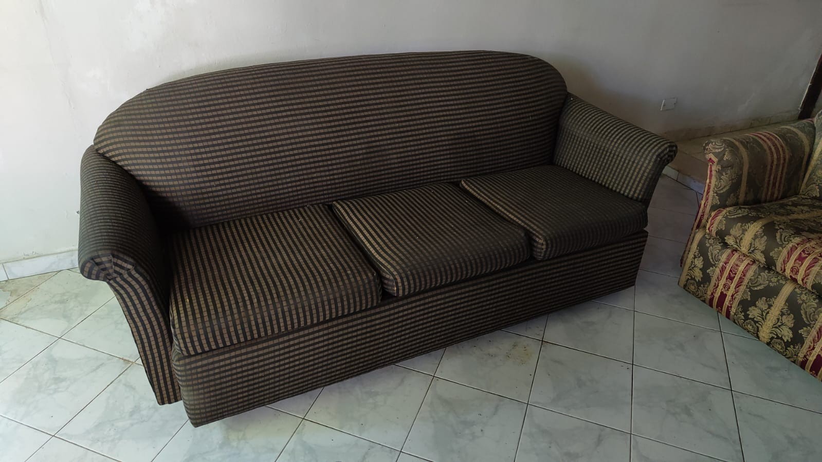 muebles y colchones - Sofa de 3 + Sofa de 2 personas tapizado