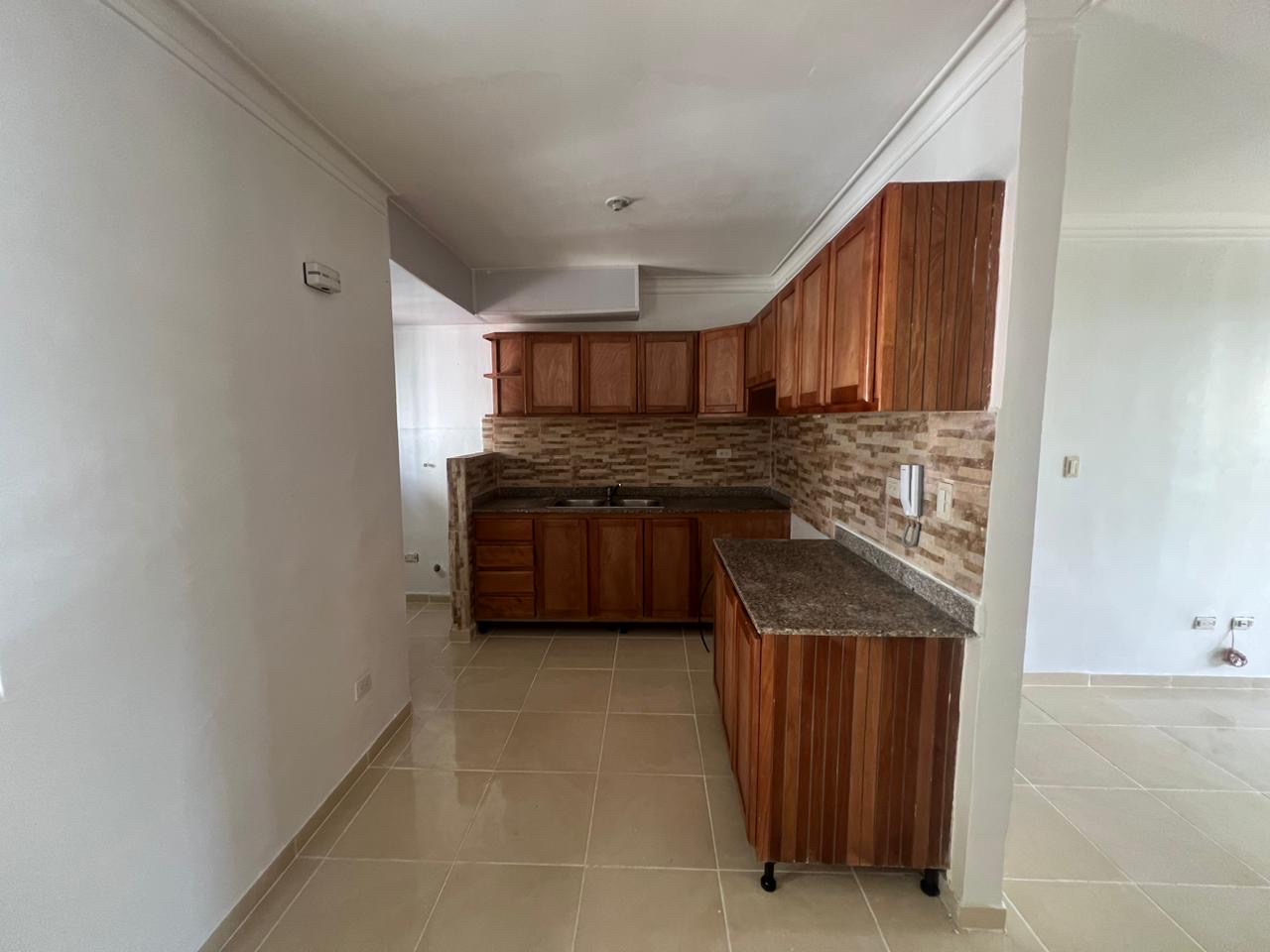 apartamentos - vendo apartamento 2do piso en la autopista de san Isidro con 2 parqueos  1