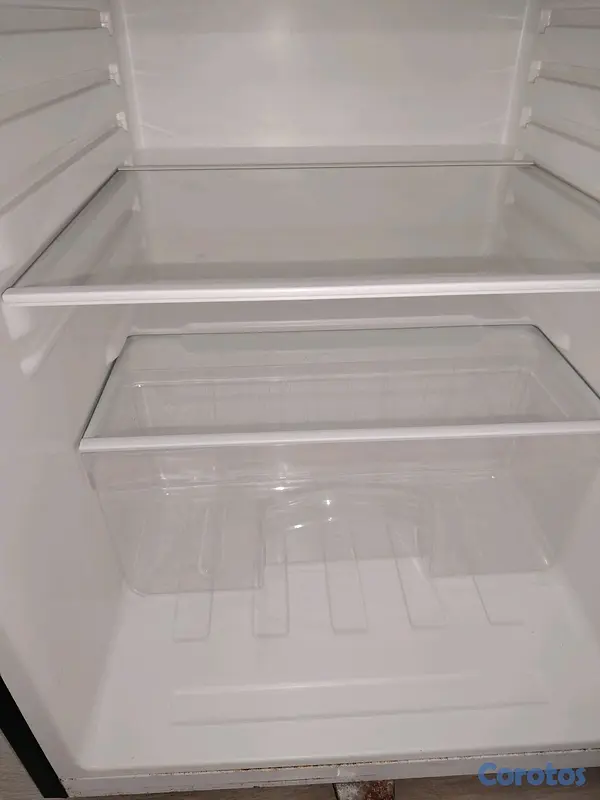 electrodomesticos - Nevera Ejecutiva Frigidaire, nuevecita, muy poco uso  3
