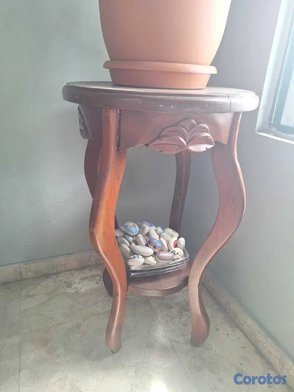 muebles y colchones - Mesa redonda en Caoba, pequeña 4
