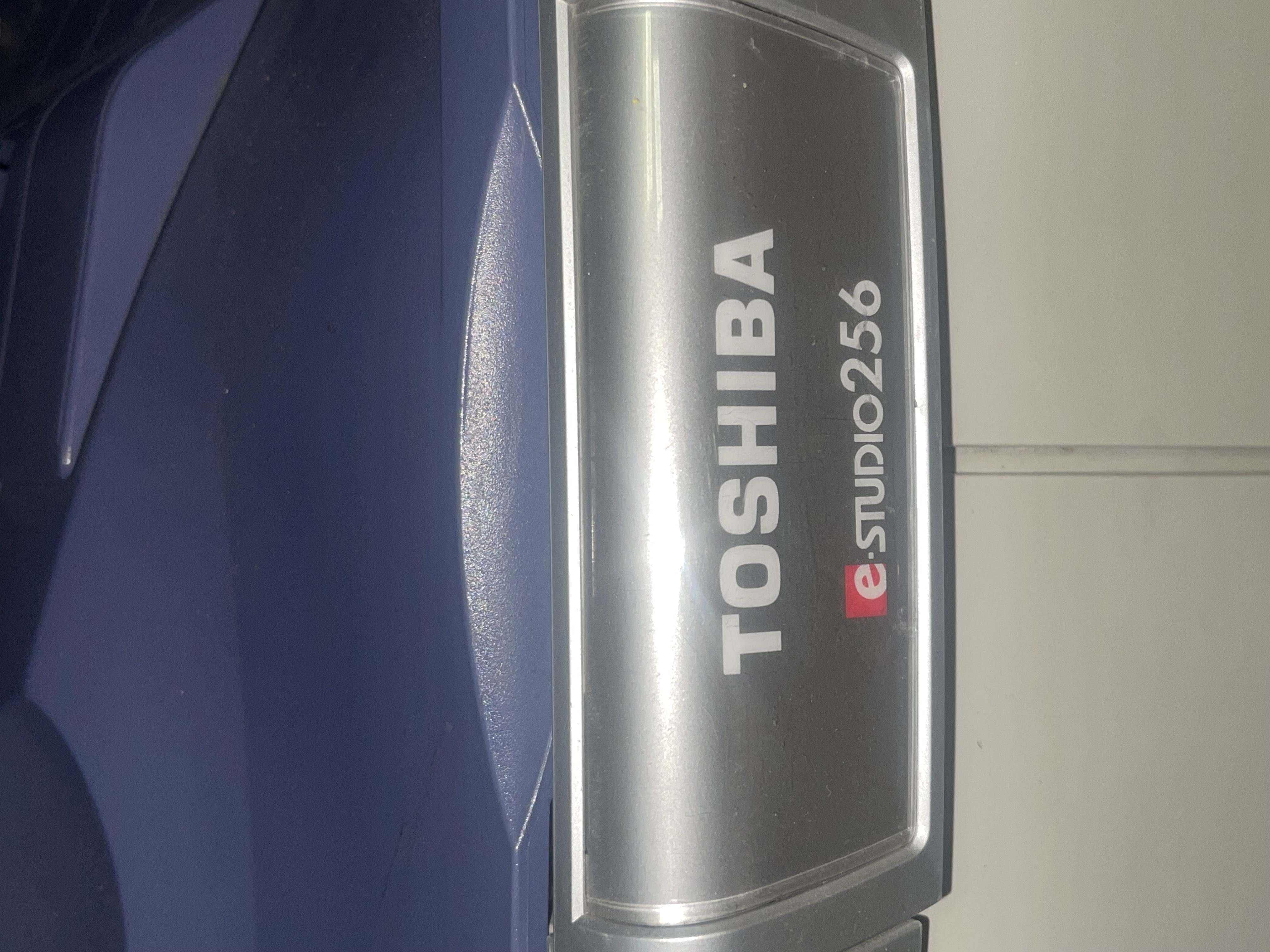 impresoras y scanners - Impresora Multifuncional TOSHIBA 256 5