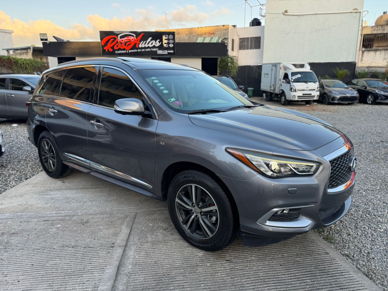 jeepetas y camionetas - Infiniti QX60 2017 2