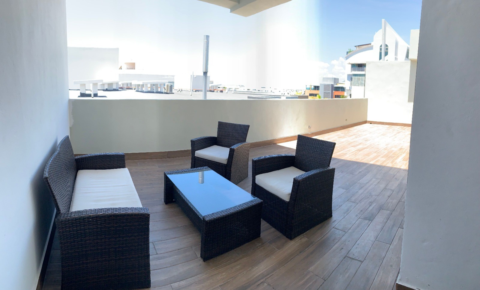 apartamentos - Se alquila apartamento en Evaristo Morales 8