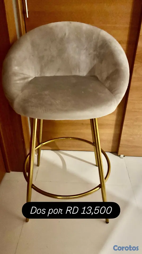 muebles y colchones - Dos taburetes como nuevos, traidos de USA no caben en la casa !!!  2