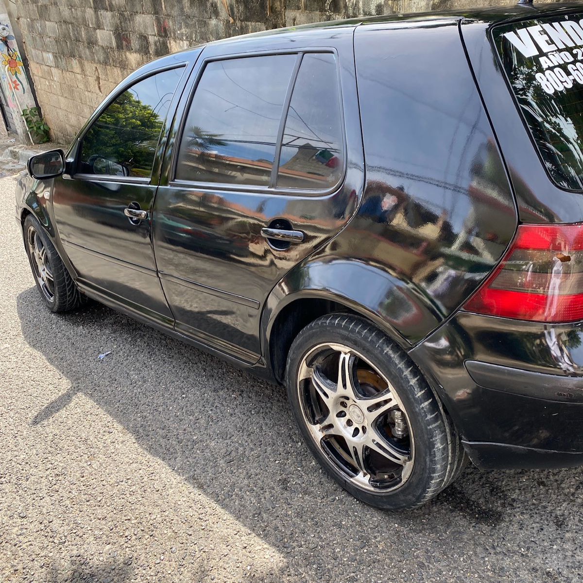 carros - VOLKSWAGEN GOLF 2001, EL MÁS ECONÓMICO motor 1.6. Tiene pequeñitos detalles 