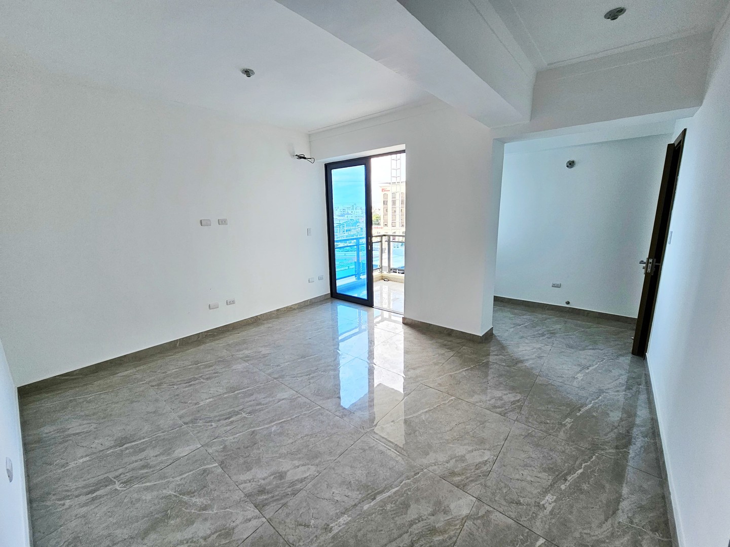 apartamentos - Apartamento NUEVO en Ensanche Paraíso.

Precio:RD$10,000,000.

- 136mt2 en total