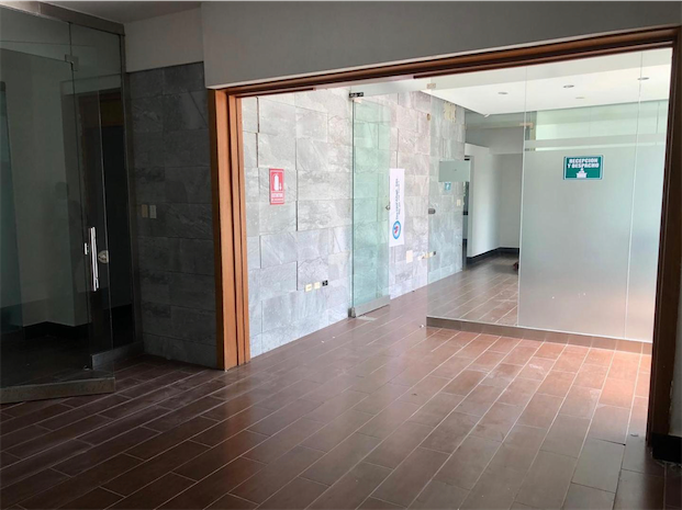 oficinas y locales comerciales - Local zona altamente comercial 1500 m 1