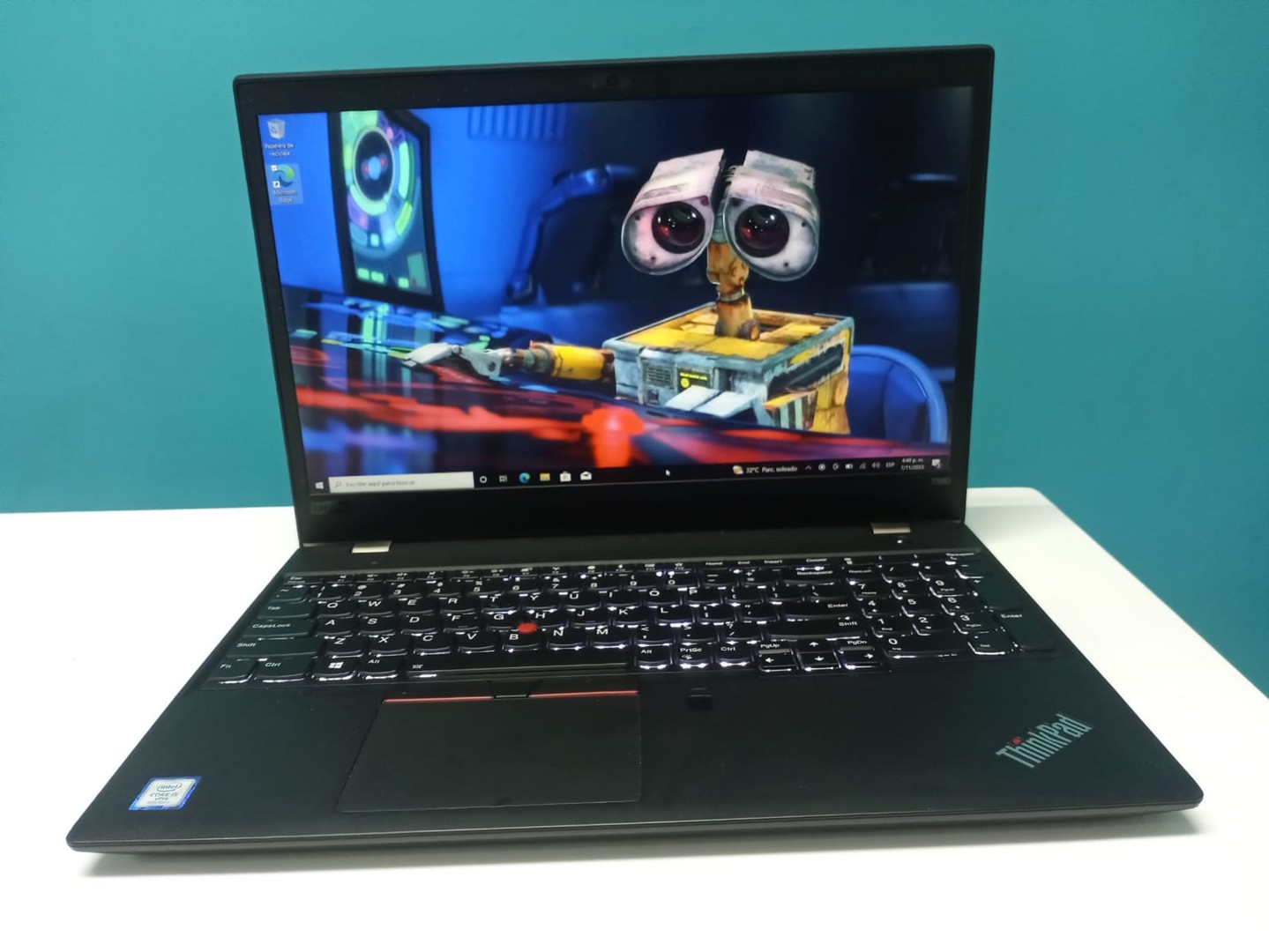 computadoras y laptops - Laptop, Lenovo ThinkPad T580 (touch) / 8th Gen, Intel Core i5 / 8GB DDR4 / 128GB