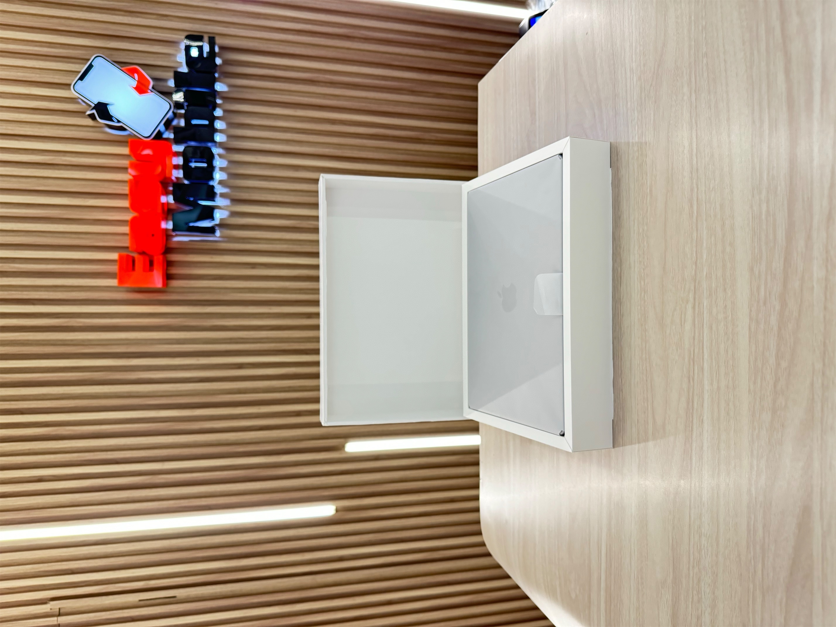 computadoras y laptops - MACBOOK 14" M2 PRO 16GB RAM • 1TB SSD12core CPU • 19core GPU 0