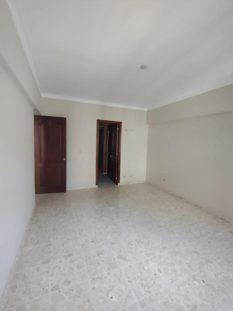 apartamentos - Alquiler Apartamento de 3 Habitaciones, Los Cacicazgos, Santo Domingo 6