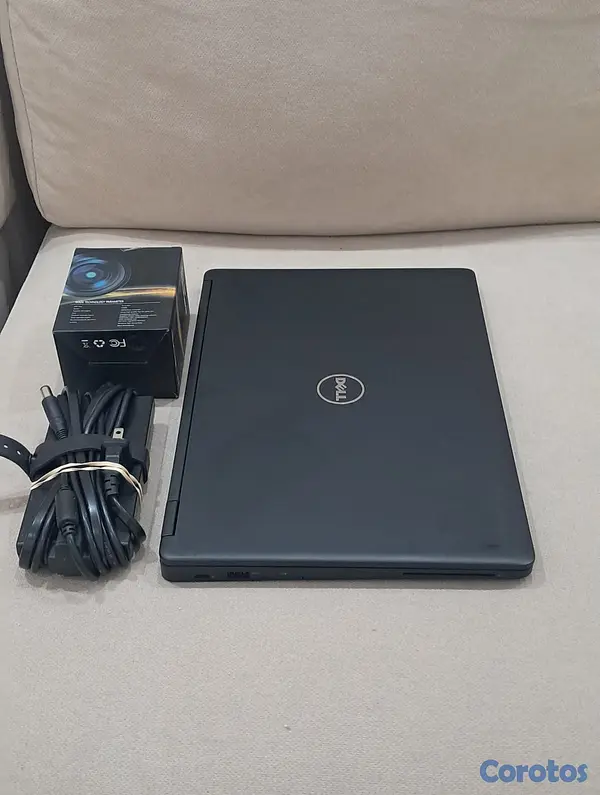 computadoras y laptops - Laptop Dell i7 12GB Ram 256GB Disco Solido SSD Nvi 5