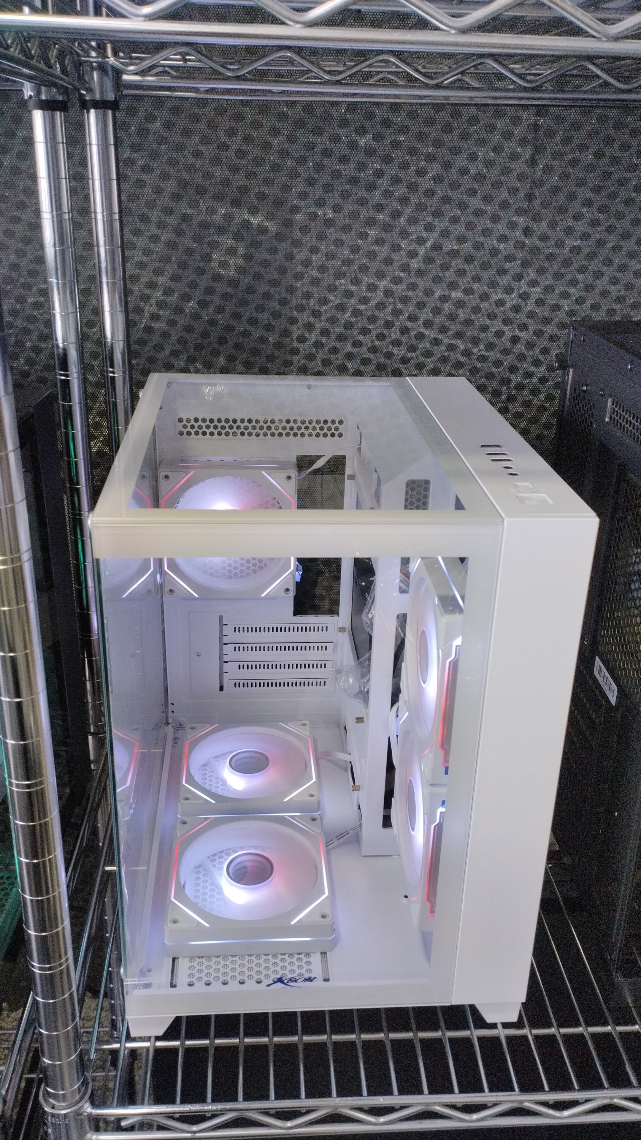 accesorios para electronica - Case Gamer con Estilo y Flujo RGB 0