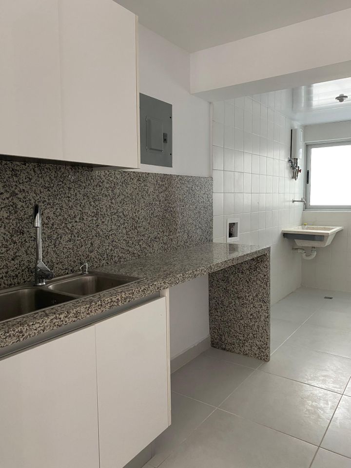 apartamentos - Apartamento en venta en Evaristo Morales  8