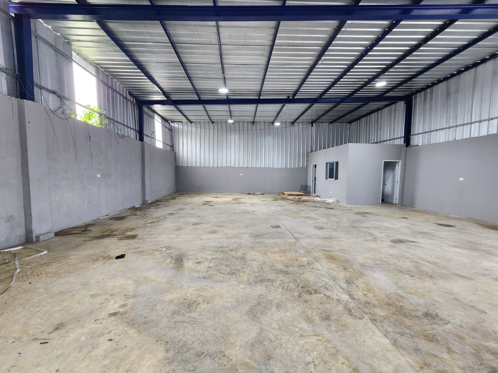 otros inmuebles - Nave en Alquiler en Santo Domingo Norte 220mts 0
