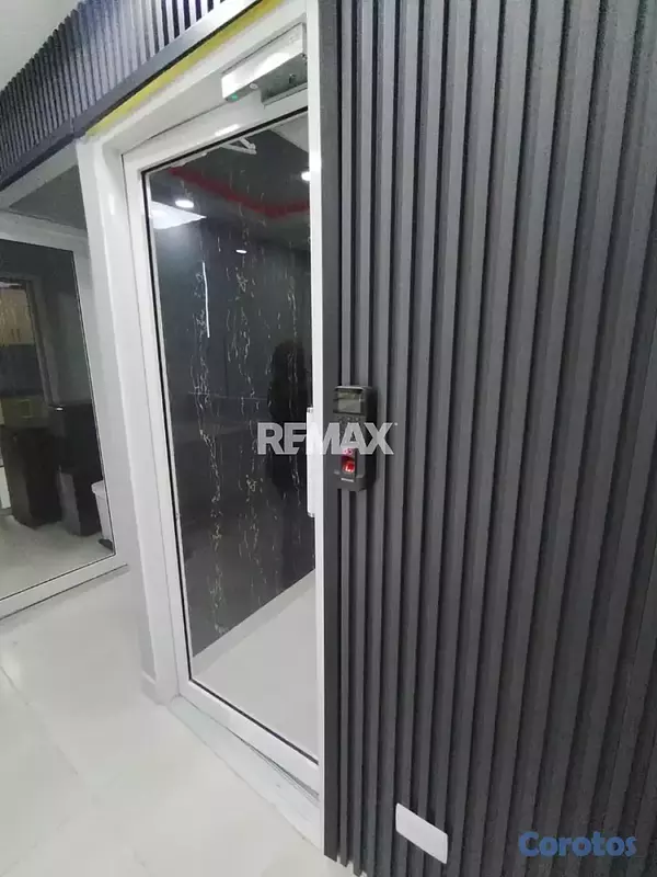 oficinas y locales comerciales - Local Comercial en HAINAMOSA SANTO DOMINGO ESTE 11