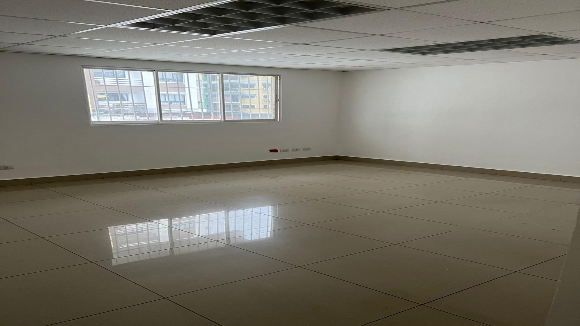 oficinas y locales comerciales - Alquilo 2do.Nivel Uso Comercial 5