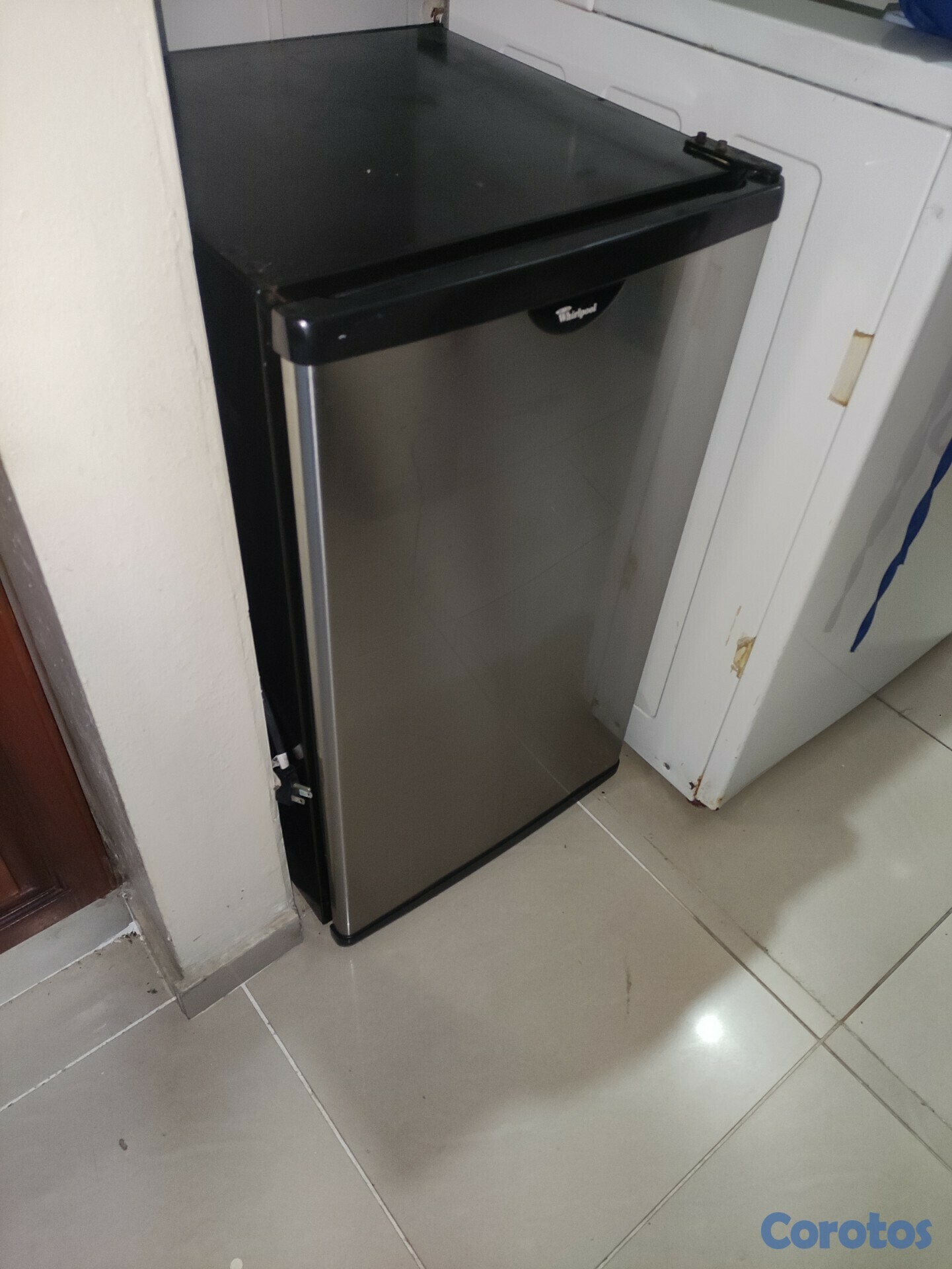 electrodomesticos - Nevera ejecutiva  2