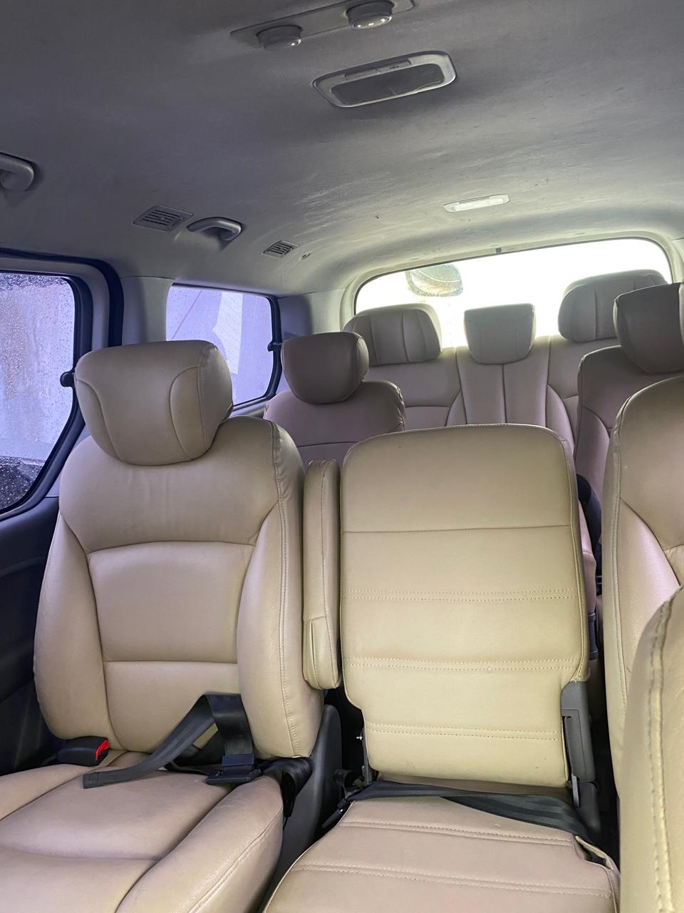 jeepetas y camionetas - HYUNDAI STAREX 2017 BLANCA DESDE: RD$ 1,220.000.00 3