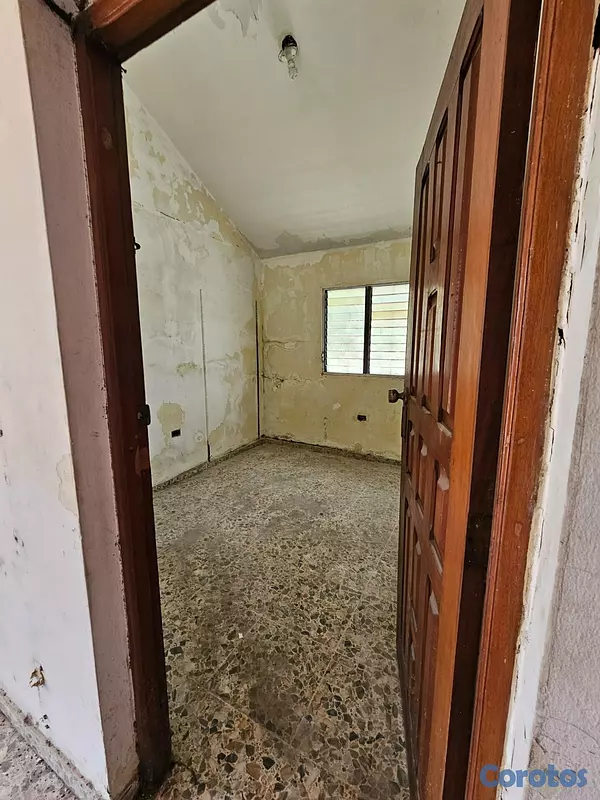 casas - Vendo casa de reestructurar de oportunidad en San  20