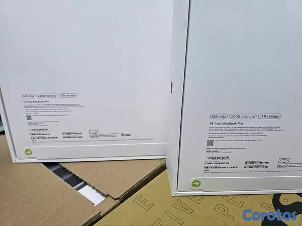 computadoras y laptops - Macbook Pro 2025 14" chip M5 1TB 24GB RAM Nueva Sellada 2