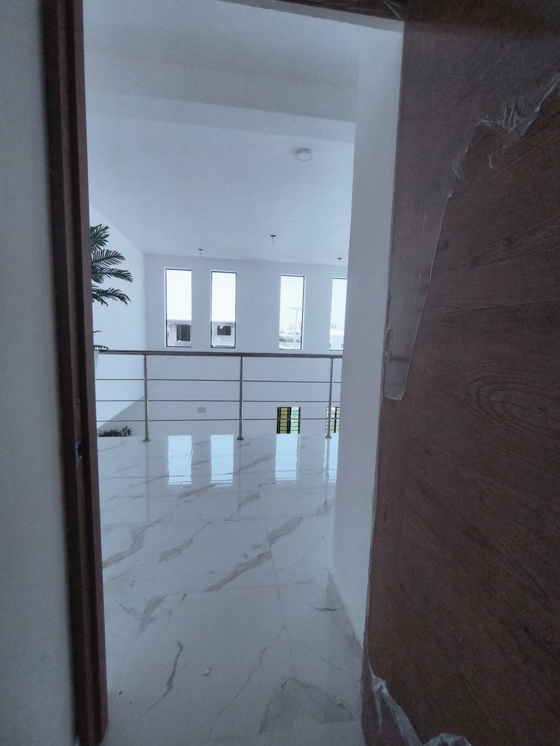 apartamentos - Vendo hermosa casa dúplex en Bávaro - Punta Cana 
Nueva a estrenar
 5