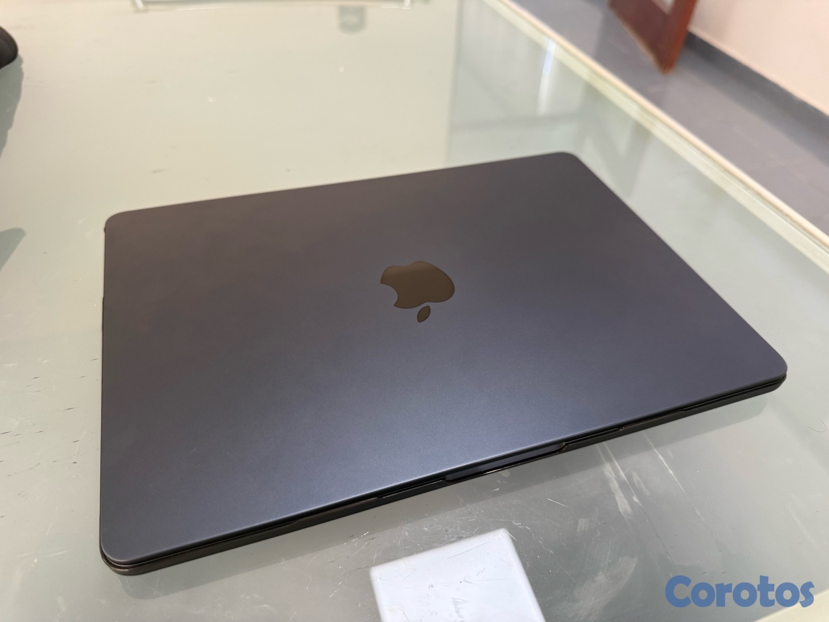 computadoras y laptops - Apple MacBook Air M2 2022.  1