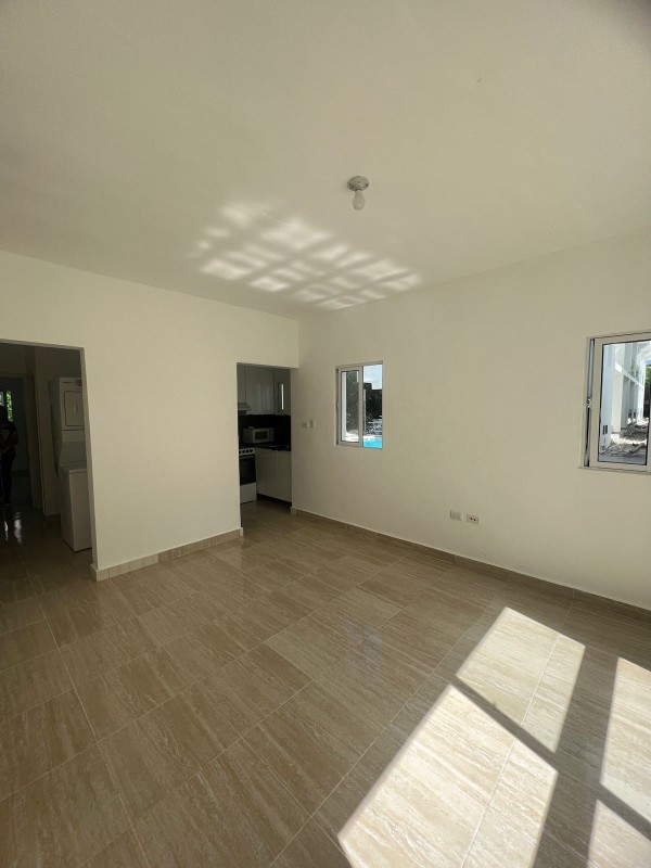 apartamentos - Apartamento listo de 1 habitación en Pueblo Bávaro con línea blanca. 1er. Piso.
 0