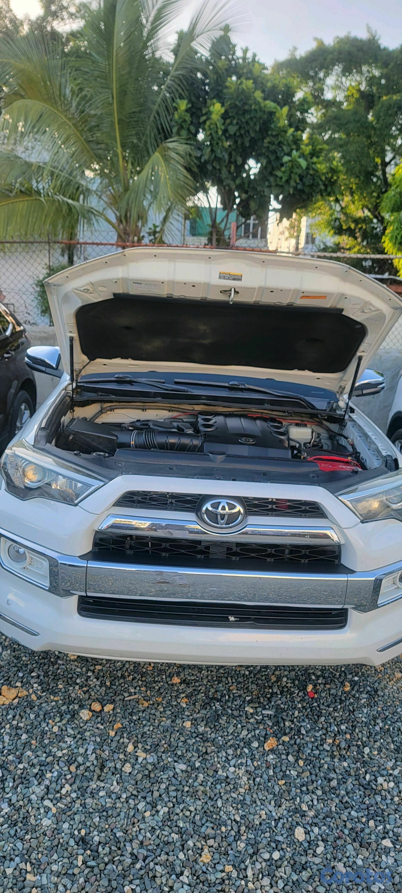 jeepetas y camionetas - TOYOTA RUNNER LIMITED 2016 4