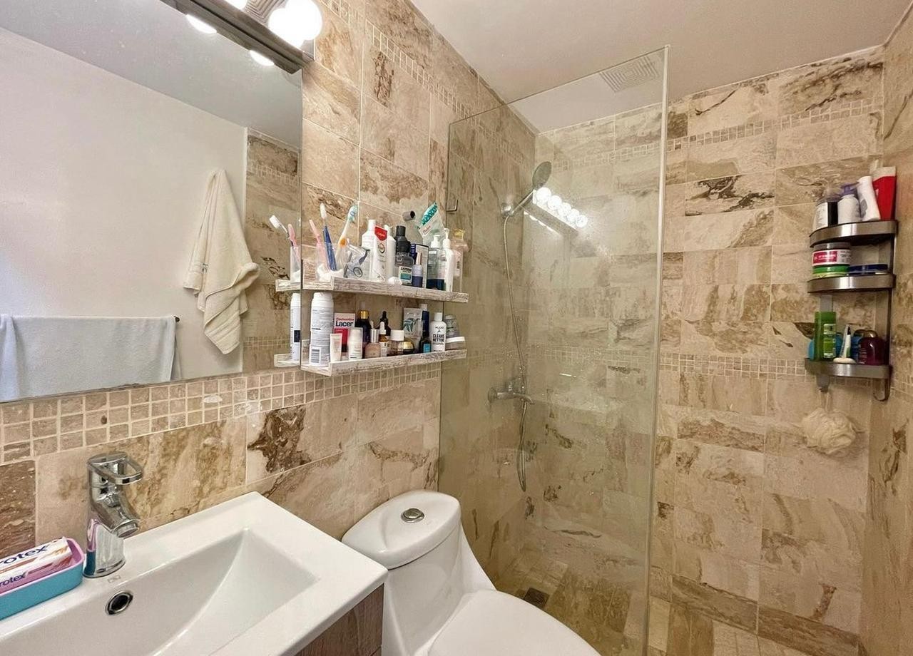apartamentos - Apartamento en Venta en Piantini Lujoso y Amplio. 8