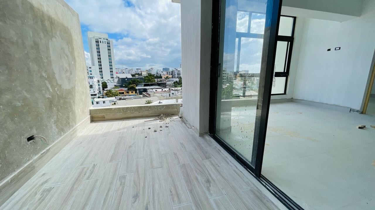 apartamentos - Apartamento con terraza en el millon en venta  2