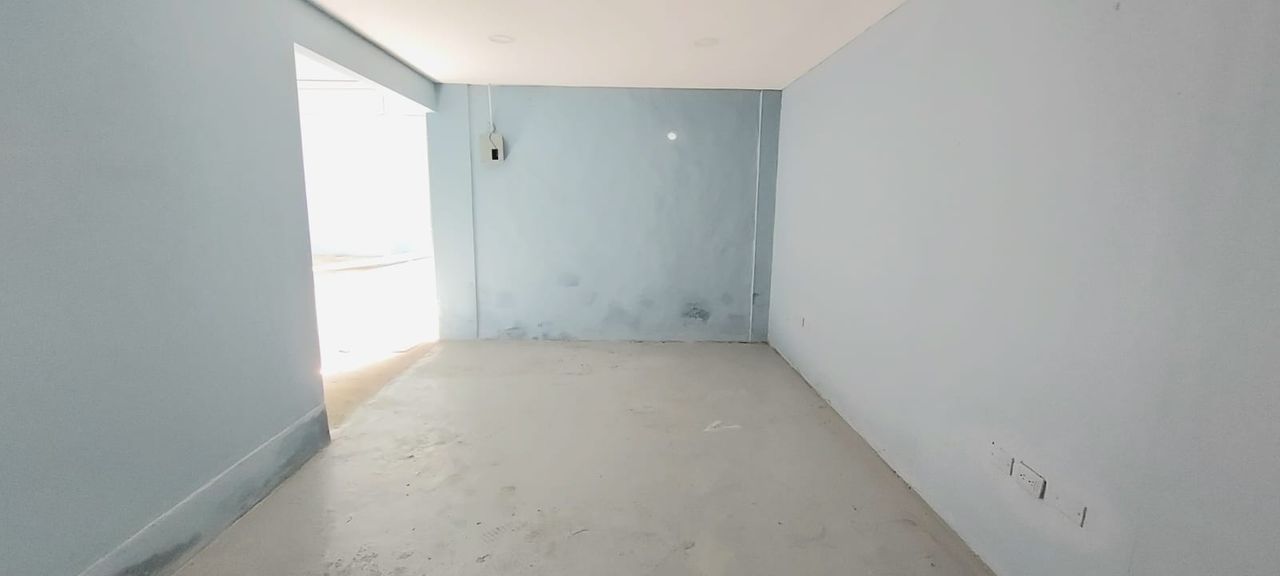 oficinas y locales comerciales - 🔵Alquilo Nave  600 mts prox al km 16 Aut. Duarte  1