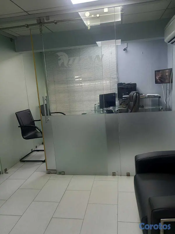oficinas y locales comerciales - ALQUILO LOCAL EN PLAZA COMERCIAL 3