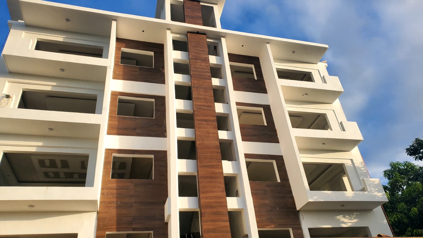 apartamentos - Apartamentos terminados, grandes y bonitos. 144 metros, en block y varillas (E.O 1