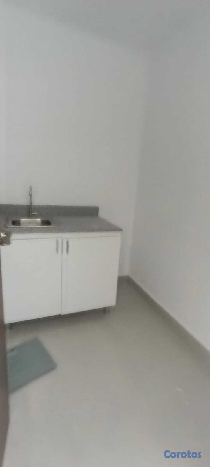 oficinas y locales comerciales - La Julia A Estrenar Impecable local en 2do nivel 9