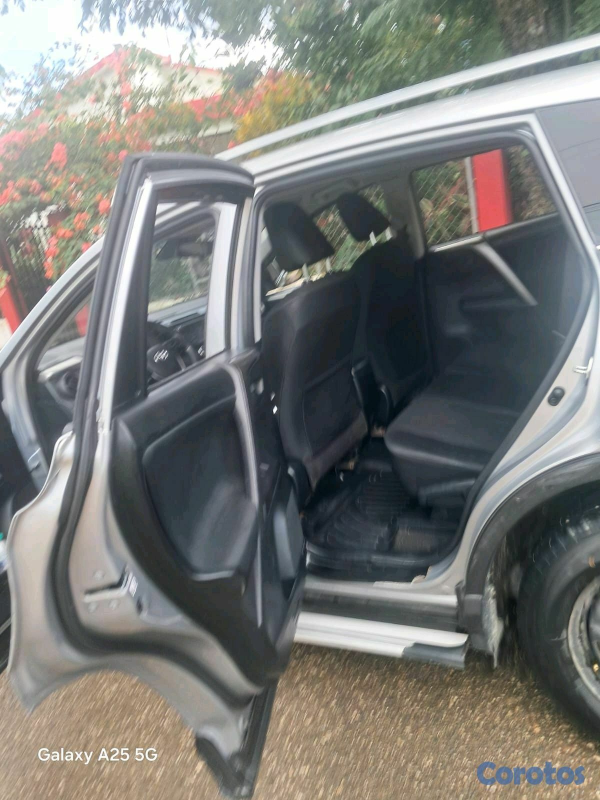 jeepetas y camionetas - Toyota rav4 2018 8