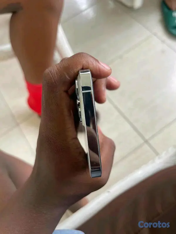 celulares y tabletas - iPhone 13 pro max  2