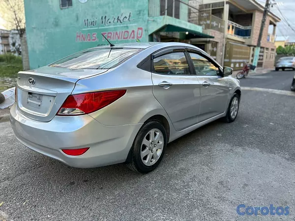 carros - Hyundai accent 2017 doch 5