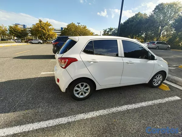 carros - Hyundai Grand i-10 2015 Hatchback Blanco 2