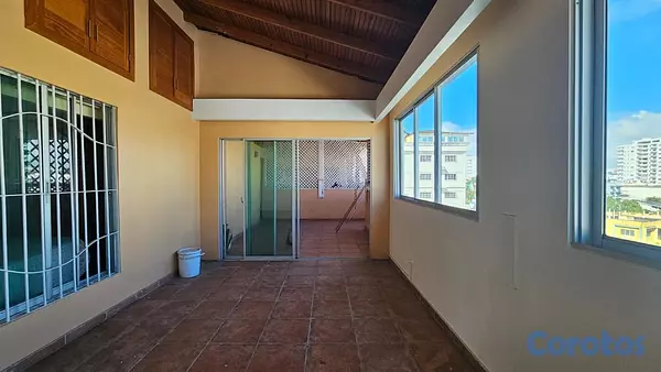 apartamentos - Venta, Apartamento Penthouse de 4 Habitaciones, Mi 2