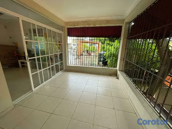 casas - MAJESTUOSA Y LUJOSA CASA EN LUCERNA  3
