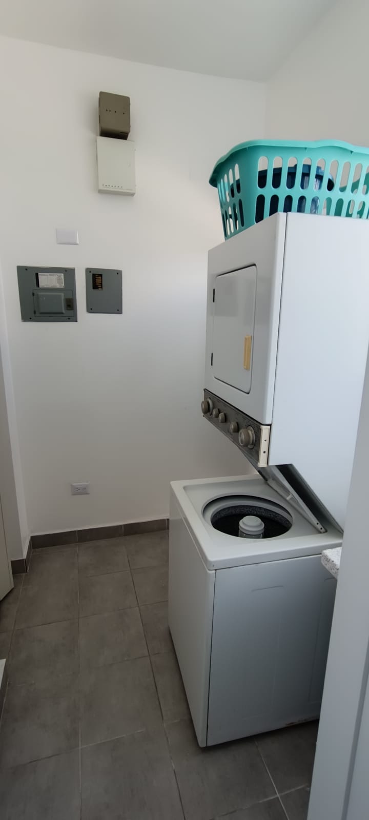 apartamentos - rento 4to piso amueblado auto pista duarte al lado de pepe motor  4
