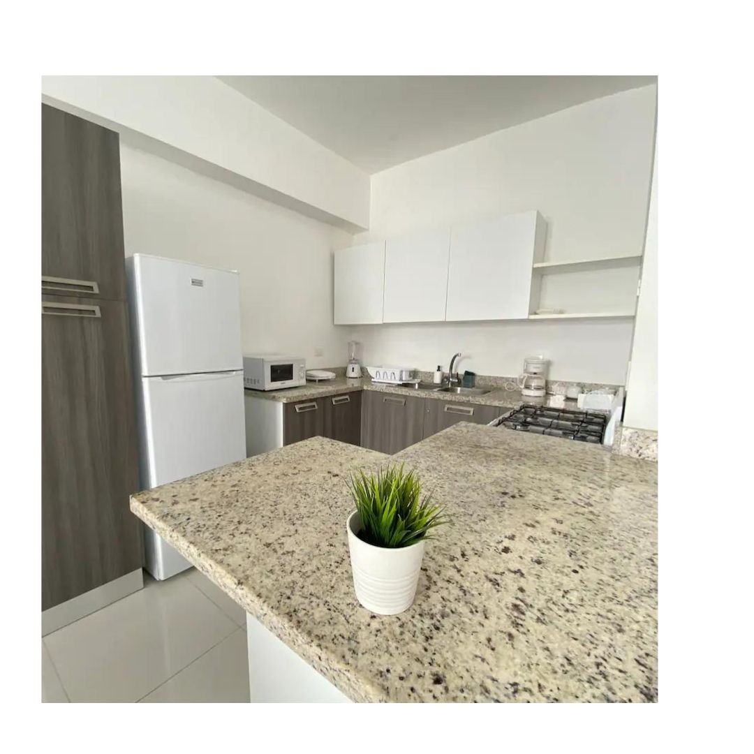 apartamentos - Vendo De Oportunidad Apartamento Ensanche Paraiso  3