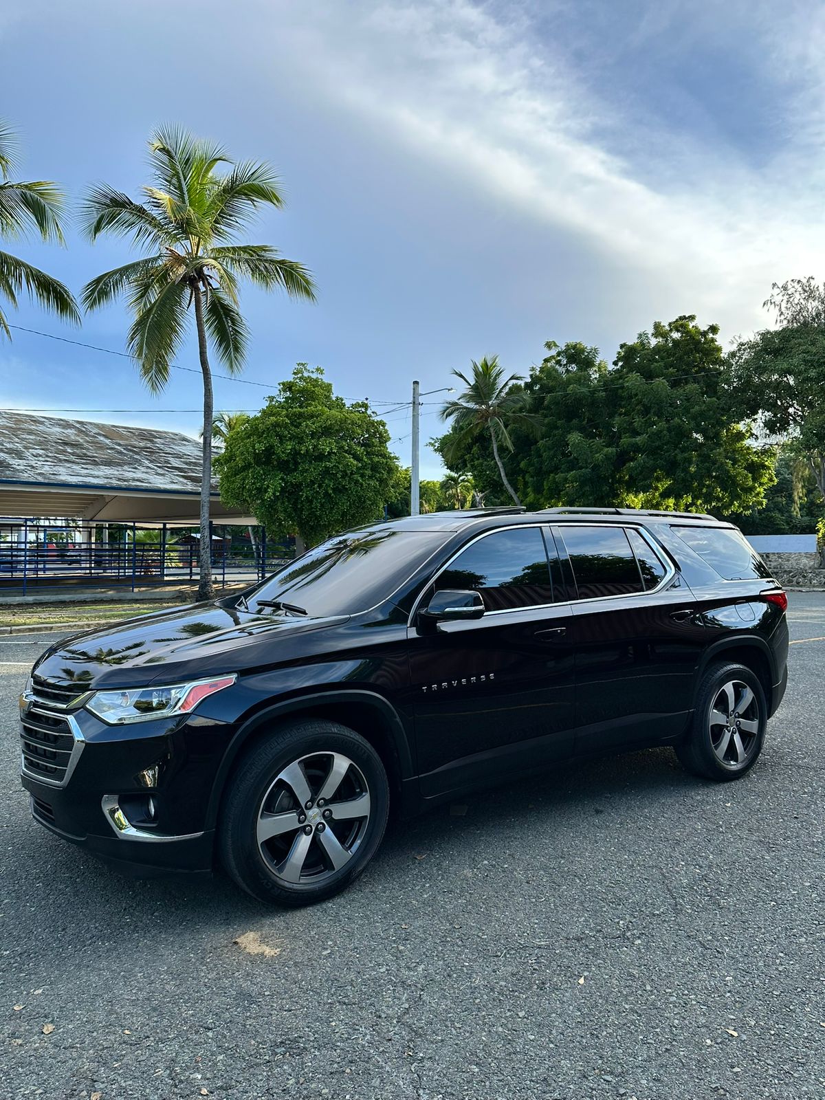 jeepetas y camionetas - chevolet travelse 2019 4