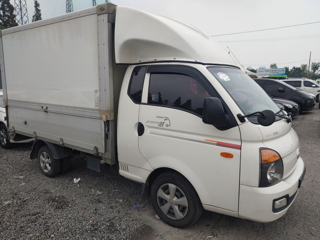 camiones y vehiculos pesados - Hyundai Porter II Camión Recién Importado, Traspaso Incluido! 