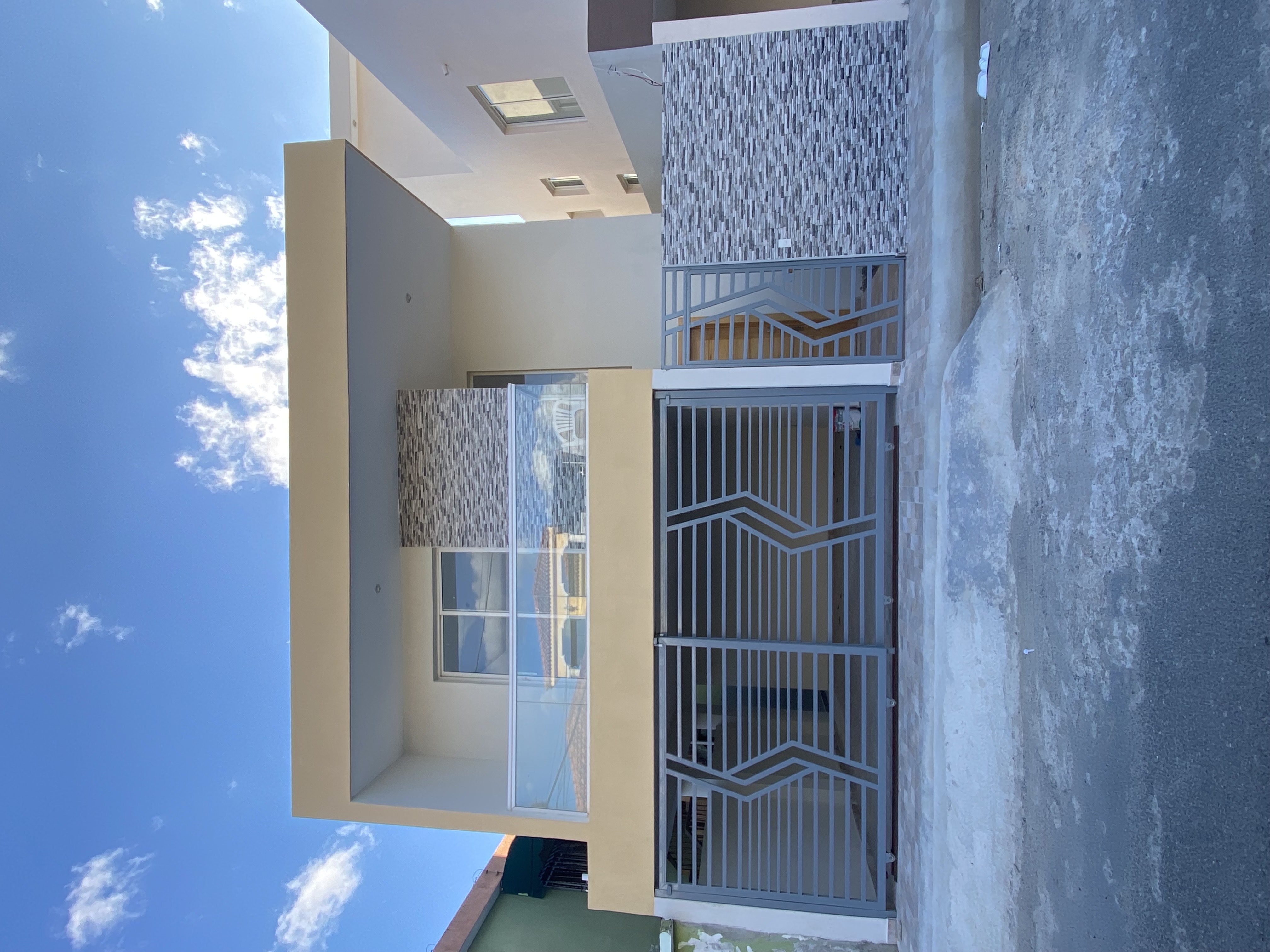 casas - CASA DE 2 STO DGO ESTE CON ASESÓ POR LA ECOLÓGICA Y LA ATOPISTA DE SAB ISIDRO