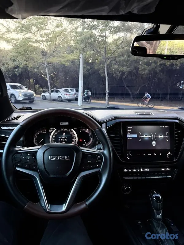 jeepetas y camionetas - Isuzu Dmax 2025 12
